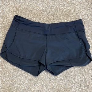 Size 8 lululemon speed up short